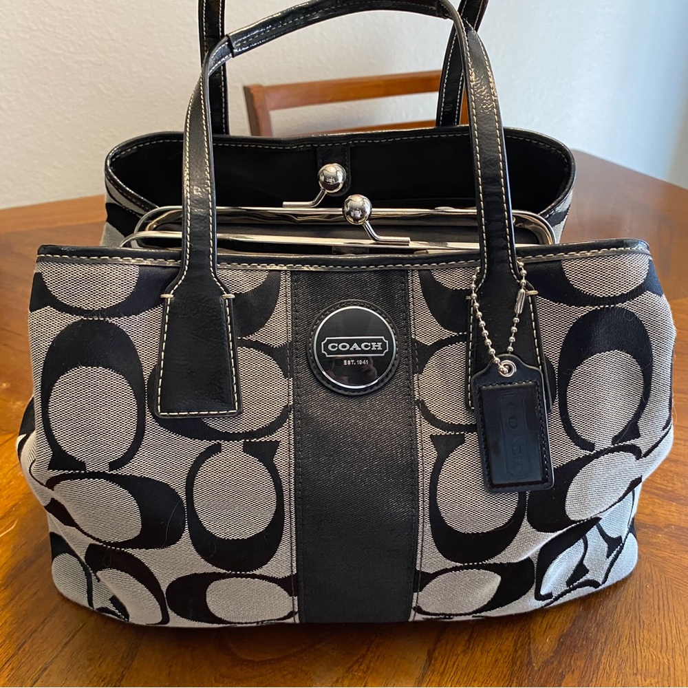 Coach Kisslock Satchel